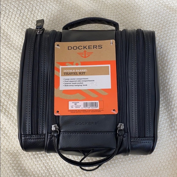 Dockers Other - NWT Dockers Double-Barrel Travel Kit
